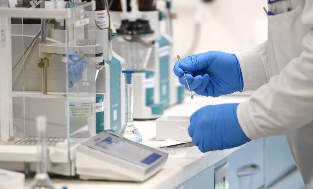 España recibirá 31 millones de dosis de la vacuna de AstraZeneca entre diciembre y junio de 2021