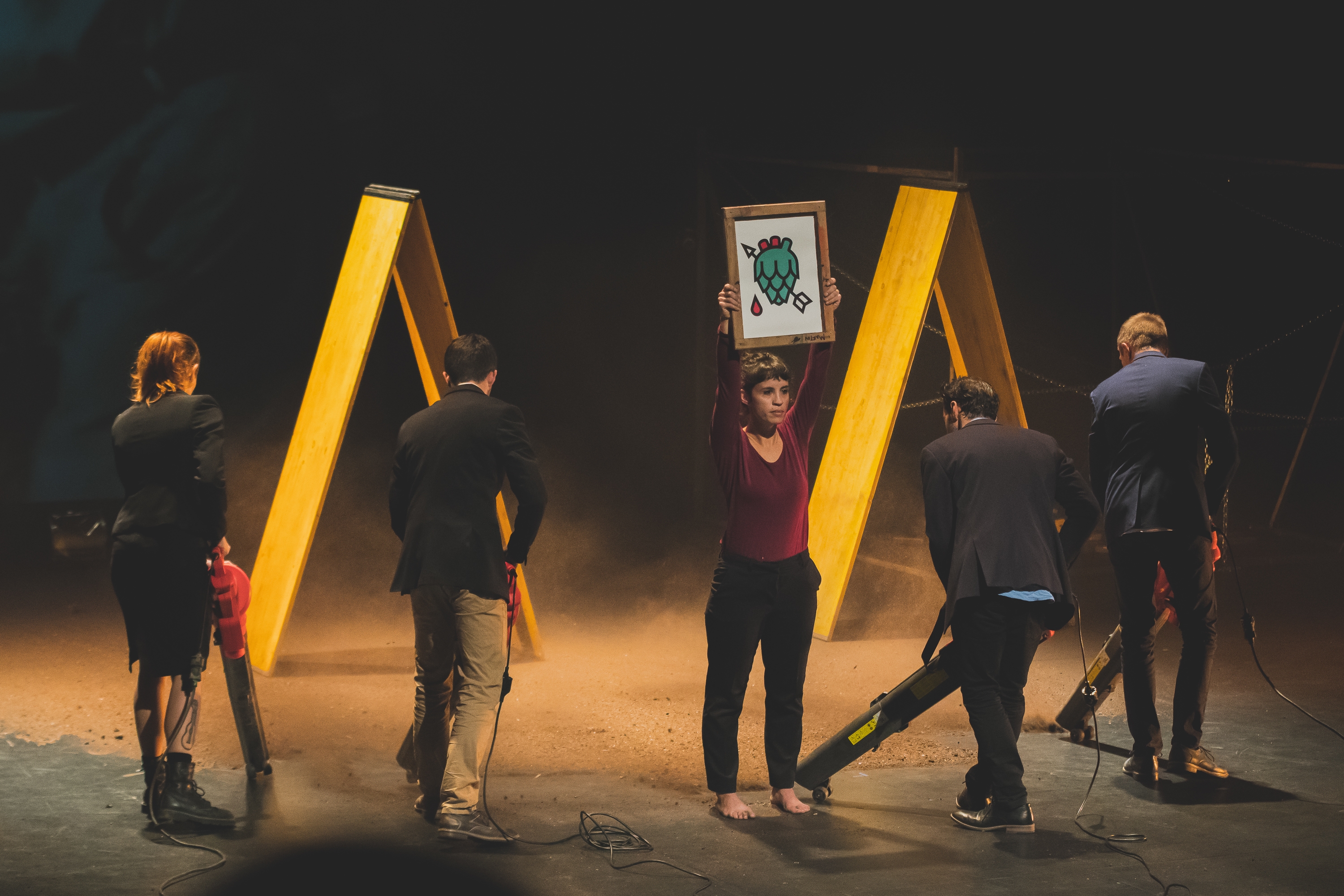 ‘Ingovernables’ segueix fe la seua gira local al Teatre El Micalet