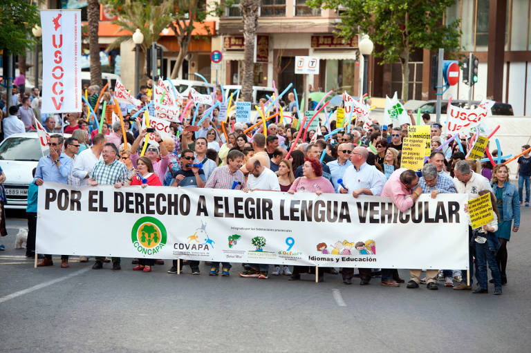 Manifestación contra el plurilingüismo, el pasado viernes en Alicante - 