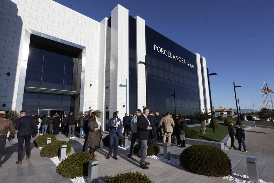 Imagen de la pasada muestra internacional de Porcelanosa Grupo, con asistencia de miles de visitantes a lo largo de una semana a las instalaciones que la multinacional posee en Vila-real. (Foto: ANTONIO PRADAS) - 