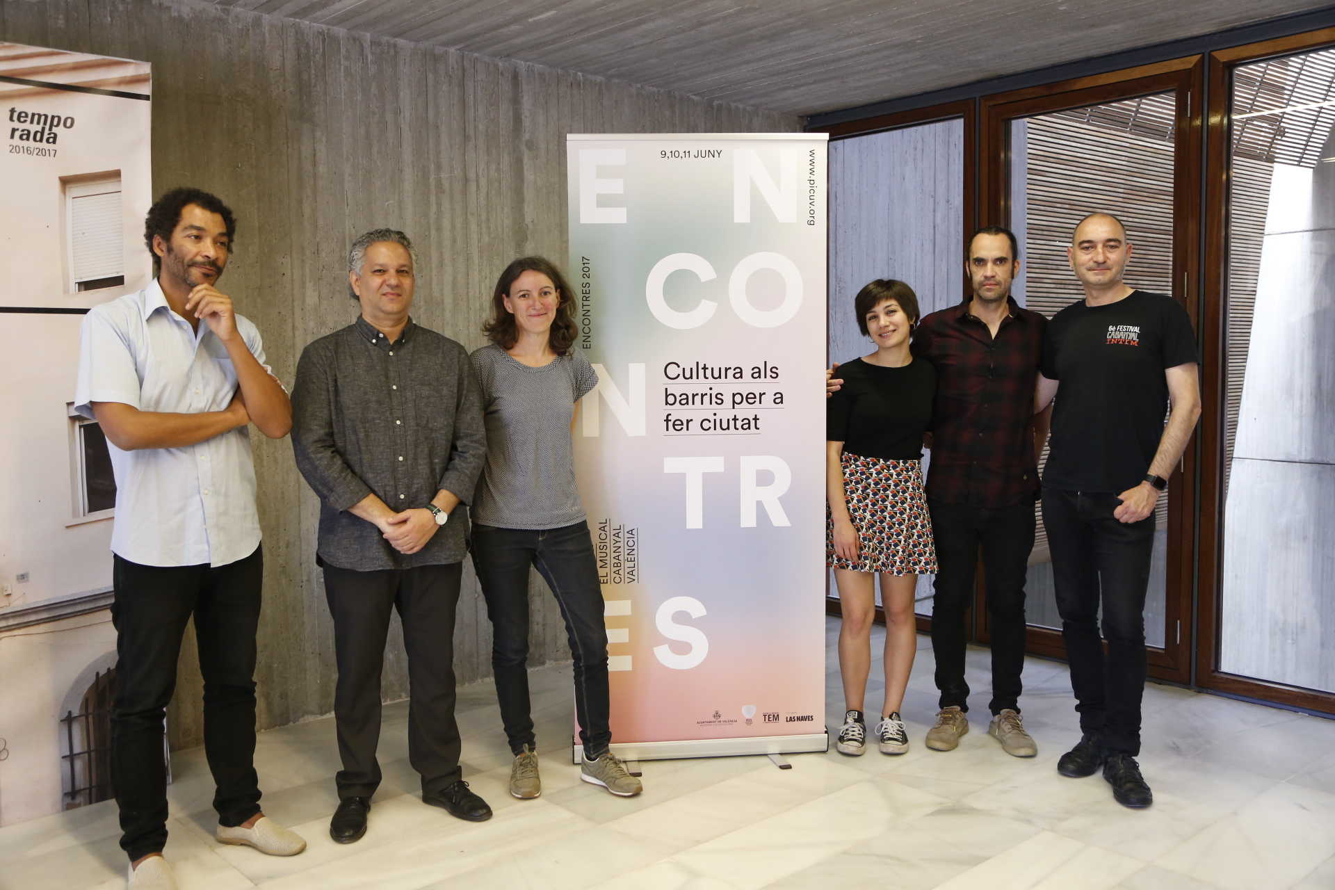 De izquierda a derecha, Ximo Rojo, Arisitdes Rosell, María Oliver, Paula Rausell, Sergi Almiñana y Jacobo Julio - 