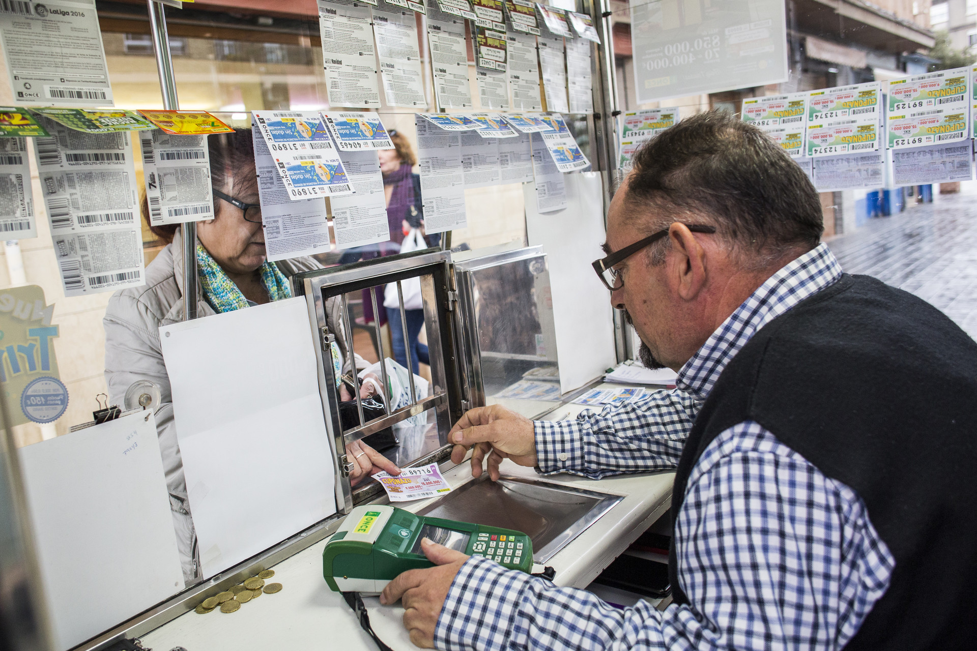 El Supremo niega la invalidez a un vendedor de la ONCE pese a reconocerla en otra sentencia 