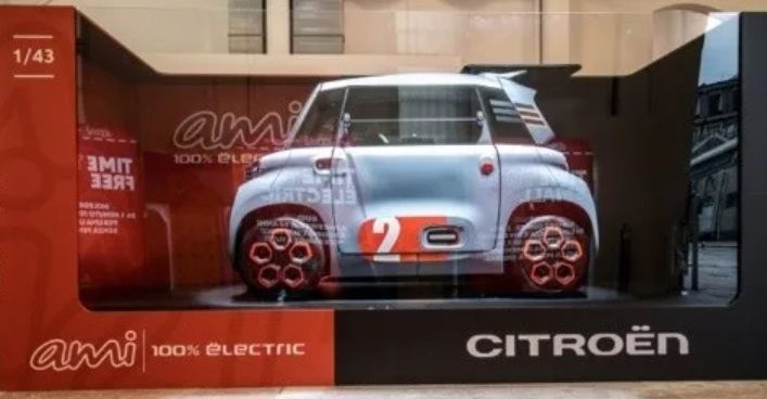 Citroën sorprende con 'Time to be my Ami' en la Milano Design City