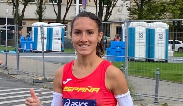 La atleta del Playas Laura Méndez baja de 1:13 en el Mundial de Medio Maratón