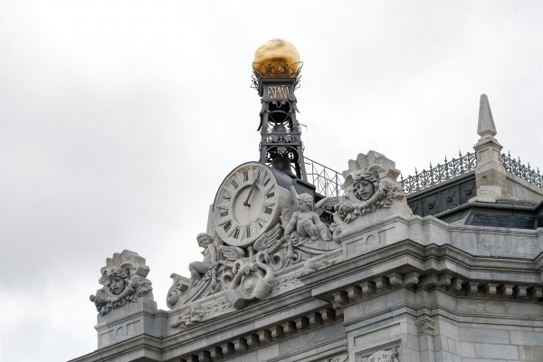 El Banco de España avisa a los consumidores de que deben informarse sobre las tarjetas revolving

