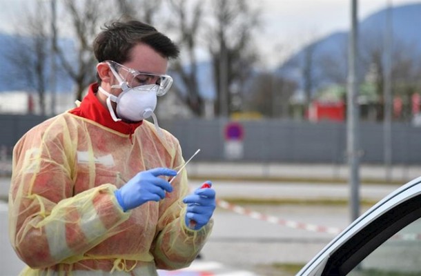 La losa del coronavirus: dos nuevos muertos y los positivos siguen por encima de los 500 en la Región 