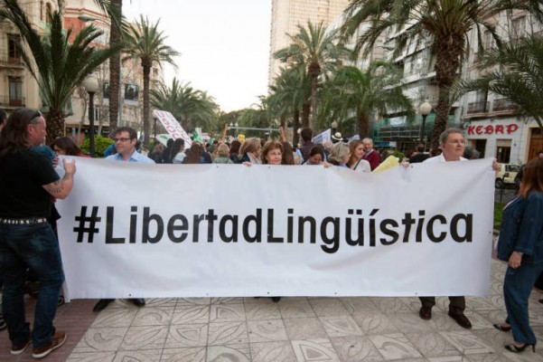 Stepv recurrirá la suspensión cautelar del decreto de plurilingüismo y defiende su 