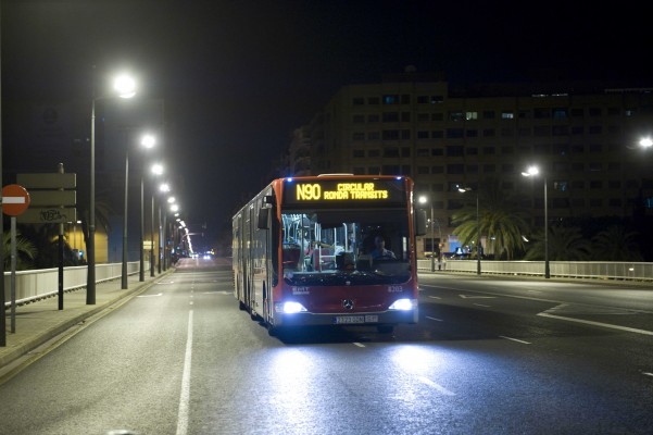 El bus nocturno aumenta un 11% el número de pasajeros