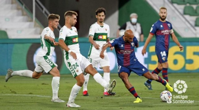 Cifu y Josema causan baja para el partido ante el Deportivo Alavés
