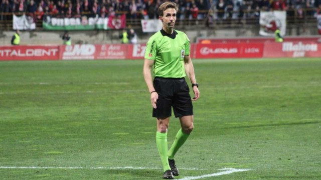 Pizarro Gómez da positivo por coronavirus y Alberola Rojas le reemplaza como árbitro del Athletic-Levante
