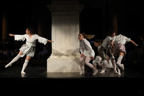 'Partituras' une el baile contemporáneo y a los grandes clásicos en La Nau
