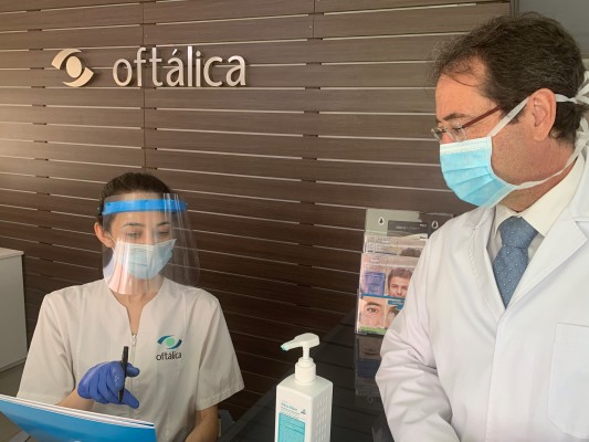 El teletrabajo agudiza la necesidad de operarse de presbicia y cataratas

