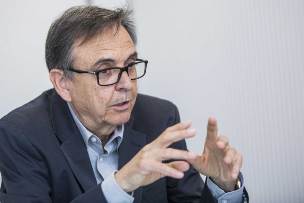Estamos pasando de una política industrial inexistente a otra de bisturí