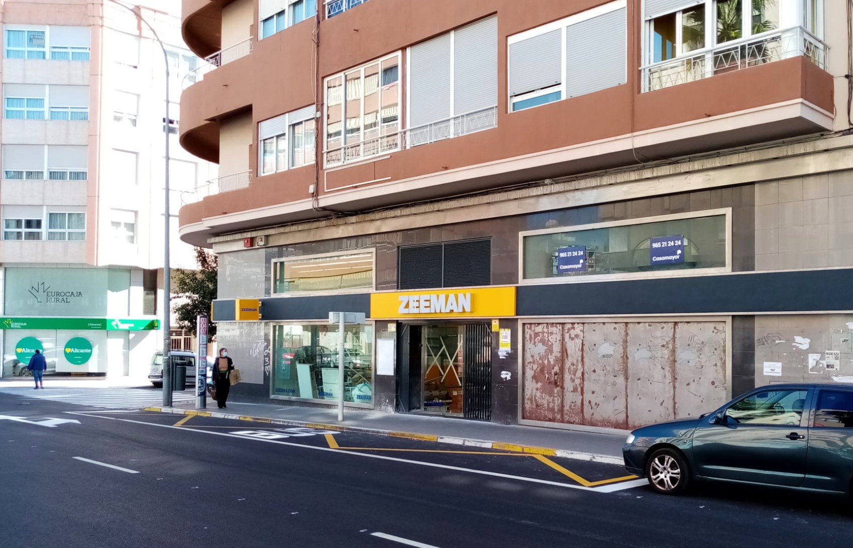 Zeeman, el 'Primark holandés', ocupa el antiguo local de Holiday Gym en Alicante tras años cerrado