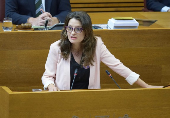 Oltra se lanza al ataque para defender su gestión de los centros de menores