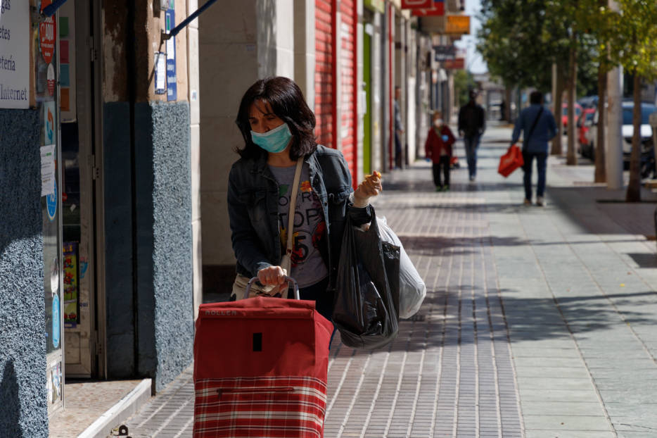 El número de nuevos casos de covid en Alicante se dispara a 288 con un fallecido más 