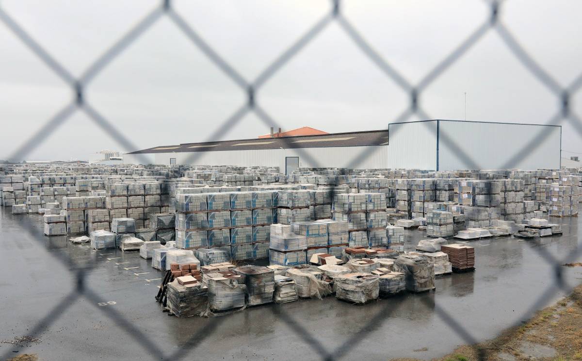 La producción y consumo mundial de azulejos van camino de cerrar tres años consecutivos de caídas