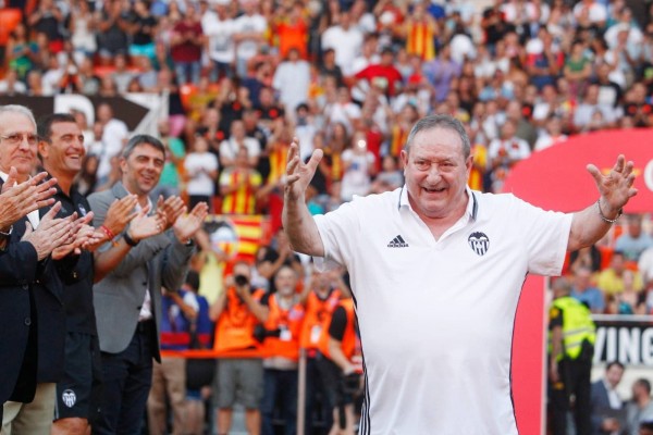 Gayà: “Estoy seguro de que allá donde esté, Españeta va a seguir animando al Valencia”