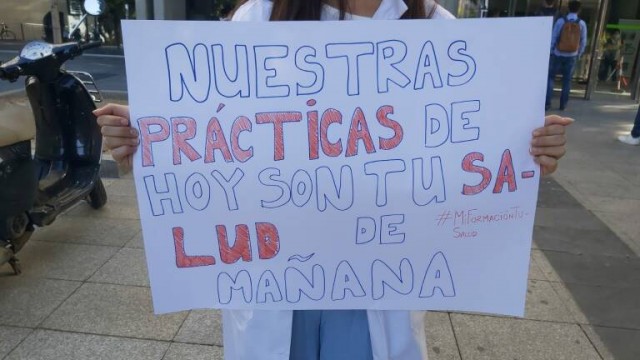  Los estudiantes de Ciencias de la Salud ganan la batalla de las prácticas: volverán a los hospitales... vacunados de la gripe
