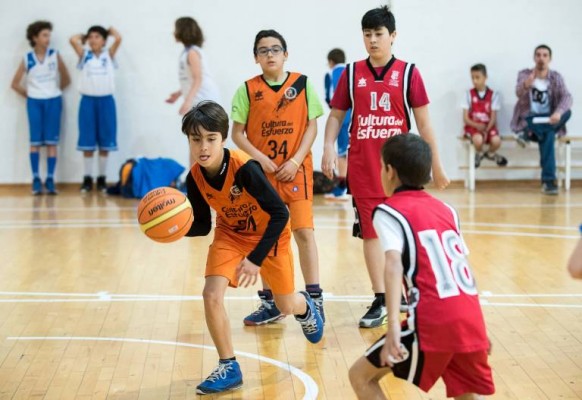 Fundación Trinidad Alfonso y Luanvi apoyarán baloncesto y balonmano de base