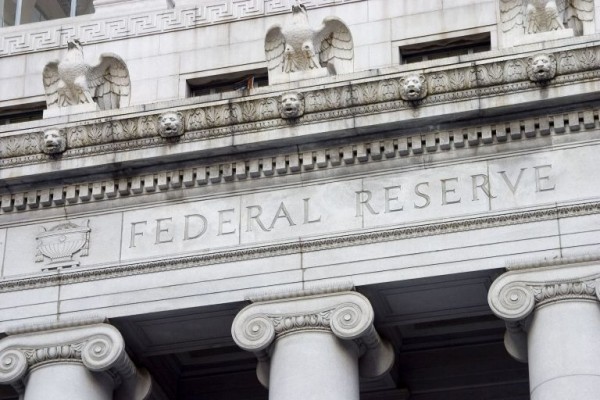 Las actas de la FED dejan la puerta abierta a una subida de tipos en EE UU en junio