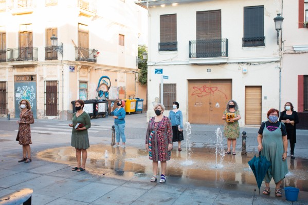 Danza y teatro para reactivar (y repensar) las plazas de València
