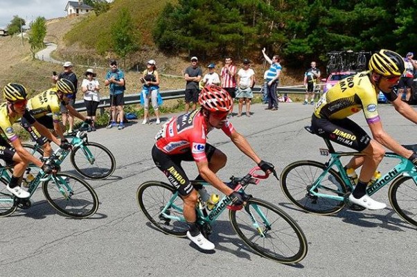 Los finales en alto de la Vuelta no tendrán público
