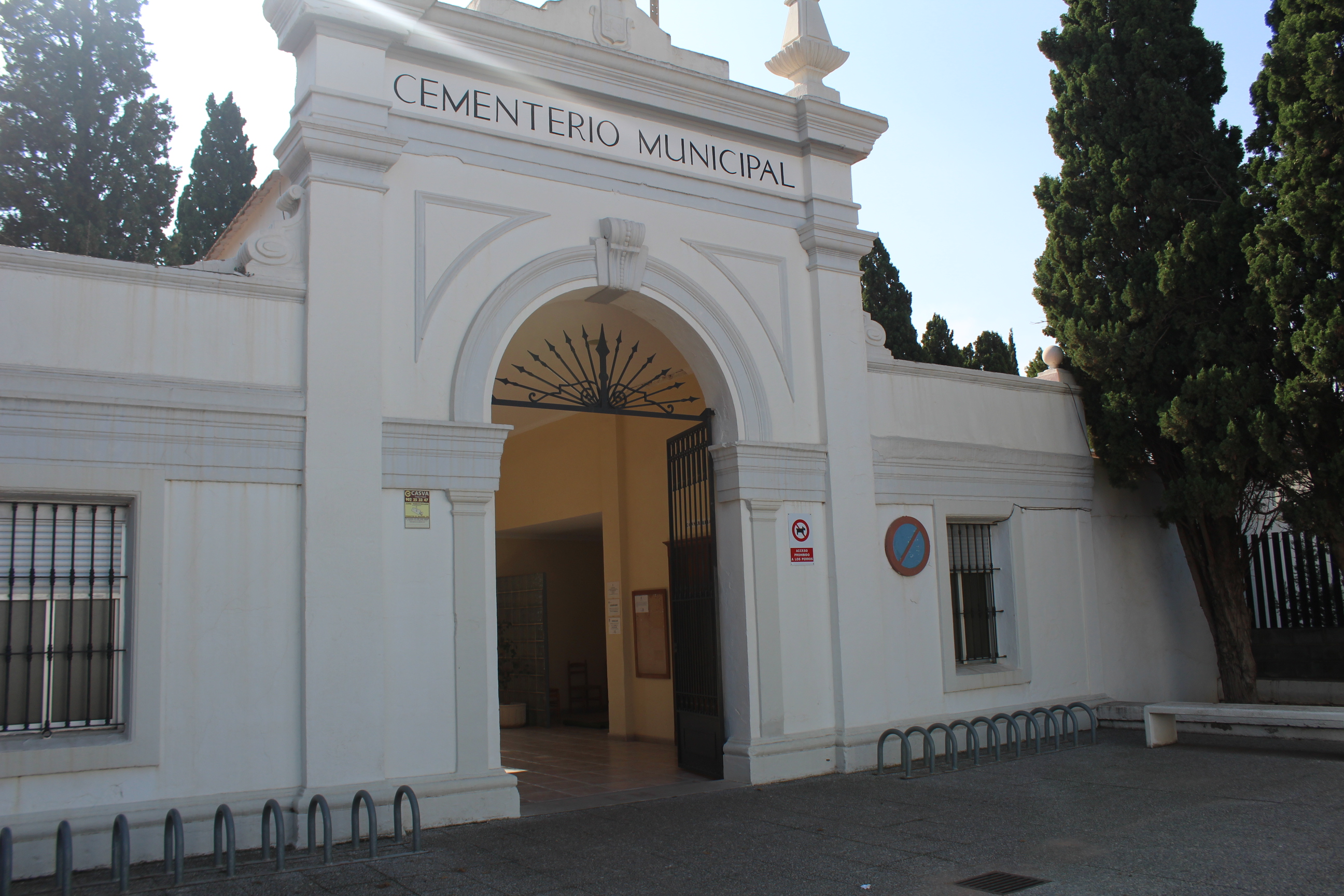 Nules establece un protocolo 'covid' en el cementerio ante la festividad del 1 de noviembre