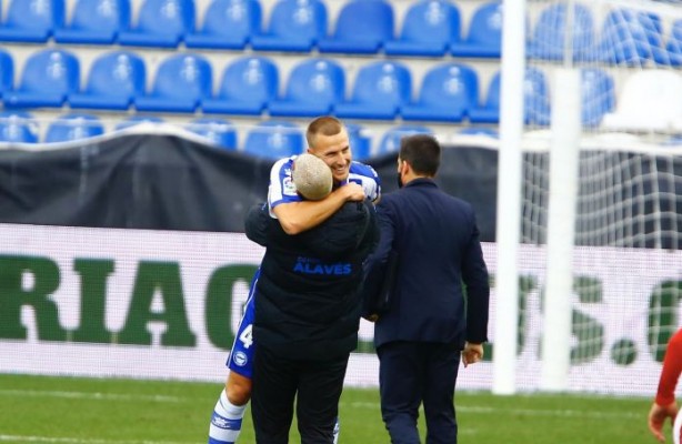 Alavés-Elche, duelo inédito en Primera