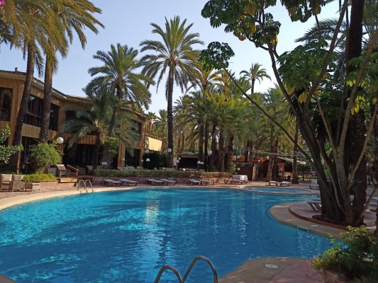 El Hotel Huerto del Cura apuesta por ‘Oasis Zen’, una zona de jacuzzis y relajación