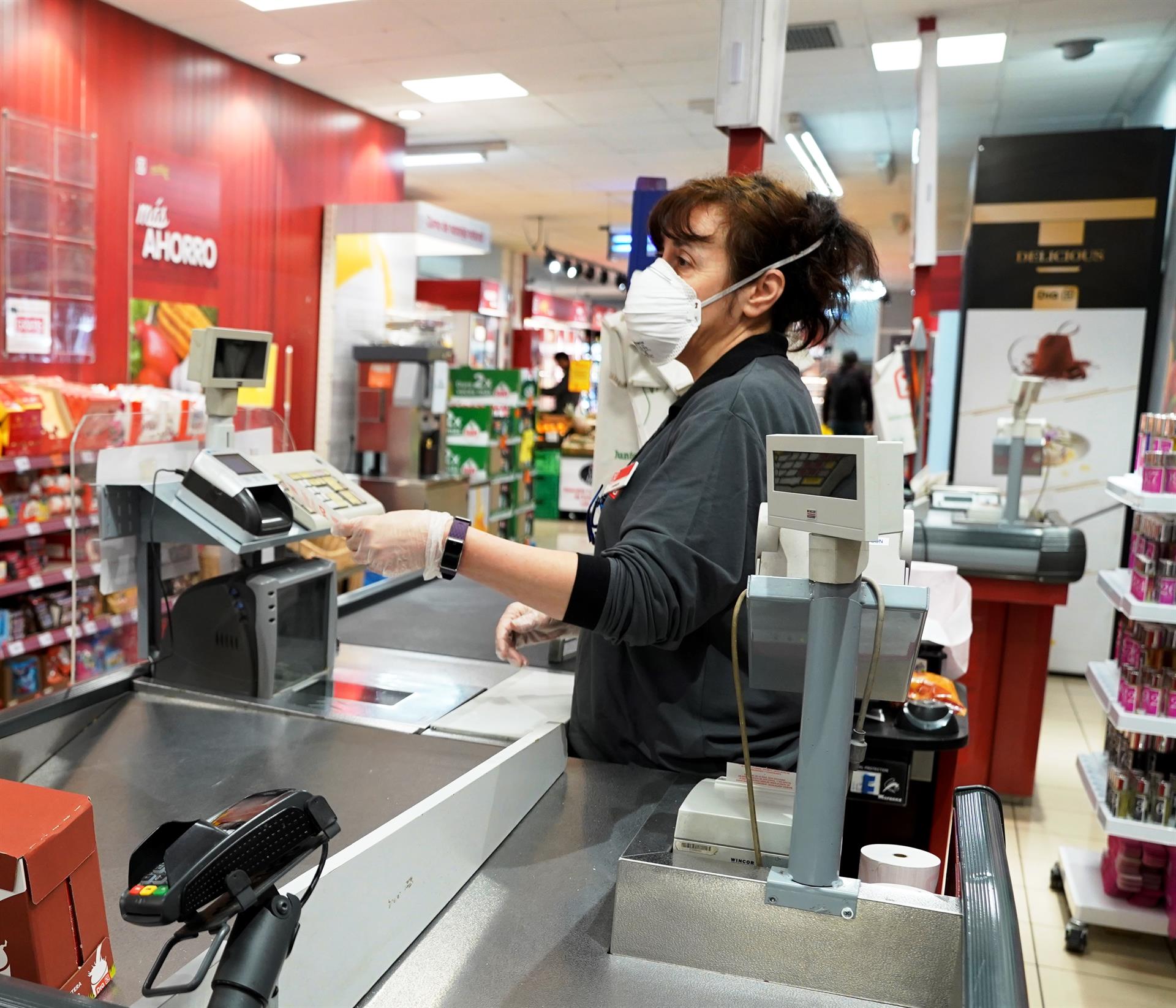 Dia plantea un programa de bajas incentivadas para unos 400 empleados 