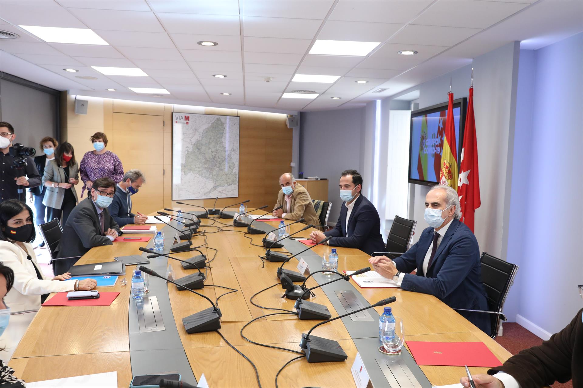 El Gobierno y la Comunidad de Madrid se reunirán este martes para coordinar medidas contra la covid