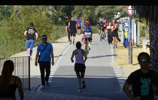 El puente no frena los contagios: la Región suma otros 381 positivos y dos nuevas muertes por covid