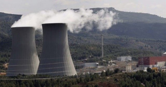 El pleno aprueba una moción por el cierre de Cofrentes y contra un almacén de residuos radioactivos