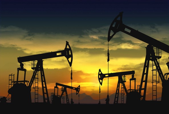 La decisión de la OPEP provoca una fuerte caída del precio del petróleo