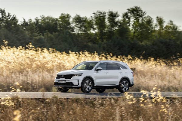 Kia lanzará la versión híbrida enchufable del Sorento en 2021