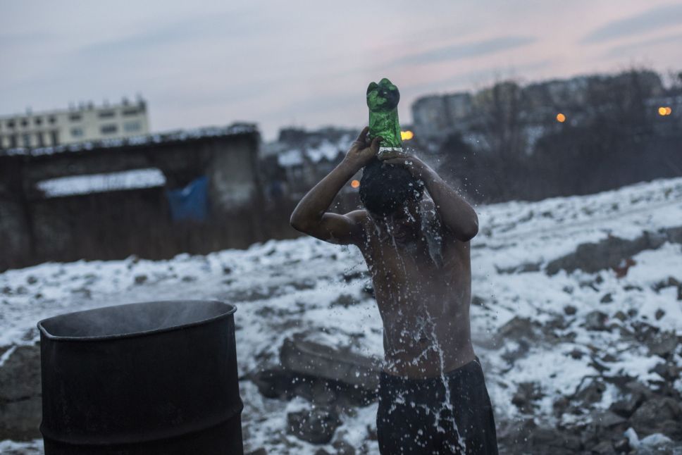 'El sueño europeo: Serbia', un documental que recoge los testimonios de los refugiados torturados en Hungría
   
