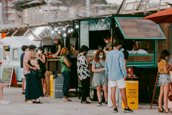El recinto de Noches Mediterráneas acoge un Street Food Market y actividades musicales en familia