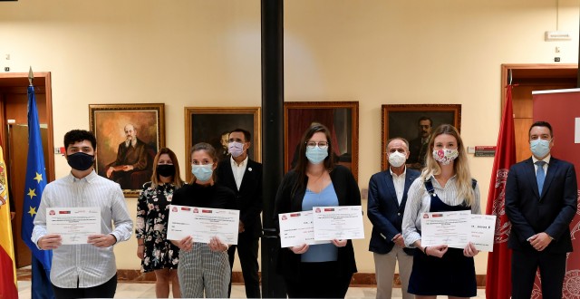 La UMU premia a los empresarios del mañana por cuatro proyectos con futuro