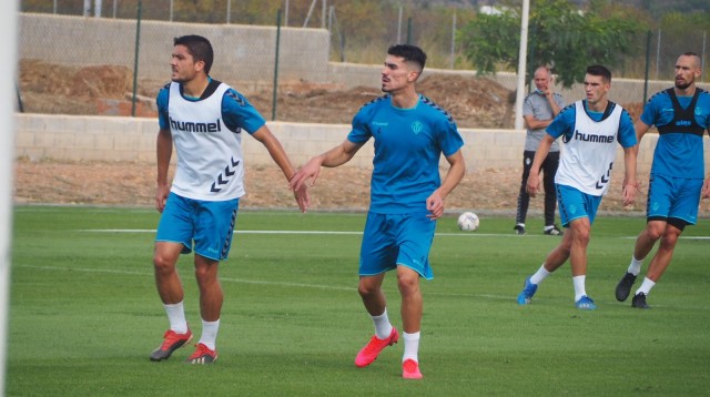 El Castellón ya trabaja con la plantilla al completo tras sumarse Alejandro Marcos