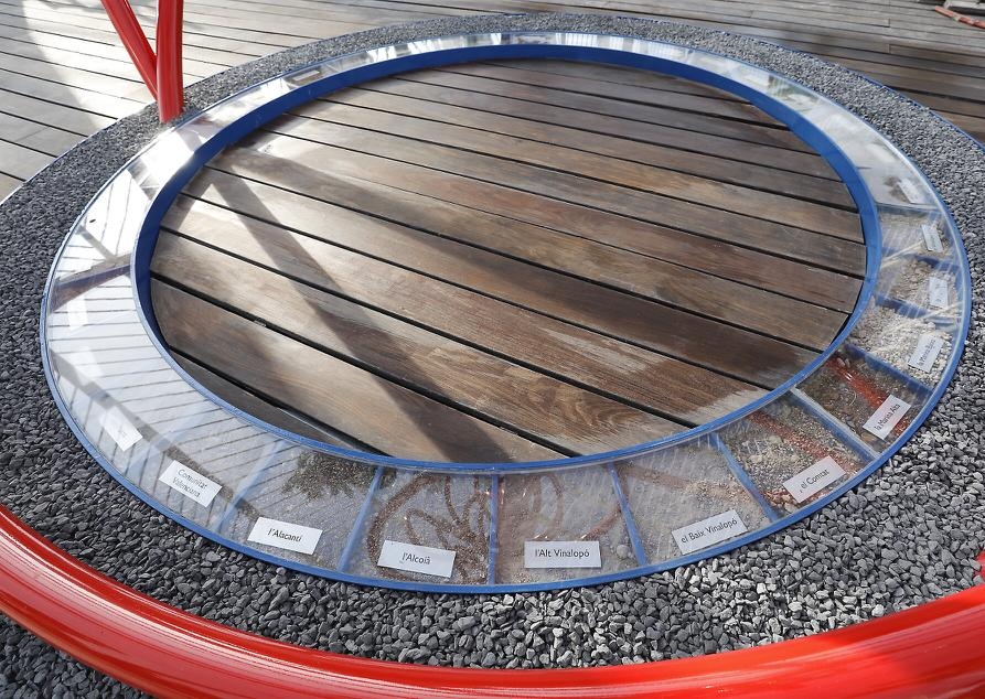  Una escultura con tierra de las comarcas recordará a las víctimas de la covid en el homenaje del 9 d'Octubre