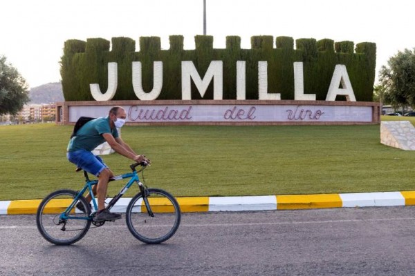 Jumilla seguirá confinada una semana pero la hostelería podrá llenar un 40% el interior de los locales