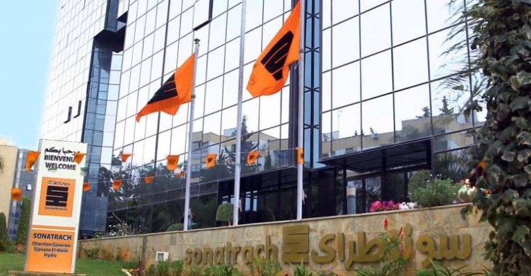 Naturgy y Sonatrach revisan las condiciones comerciales de los contratos de gas
