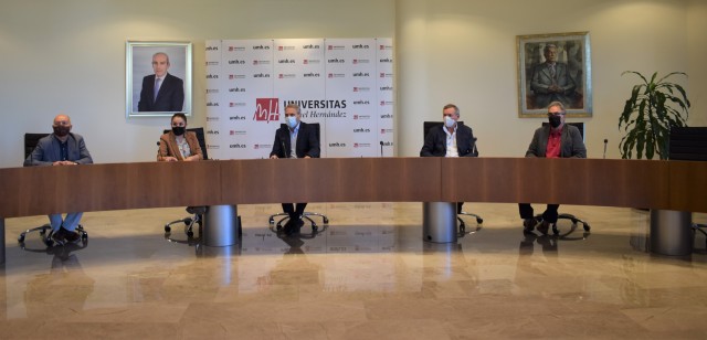 La UMH lidera un proyecto para crear una metodología que detecte covid-19 en aguas residuales de Elche
