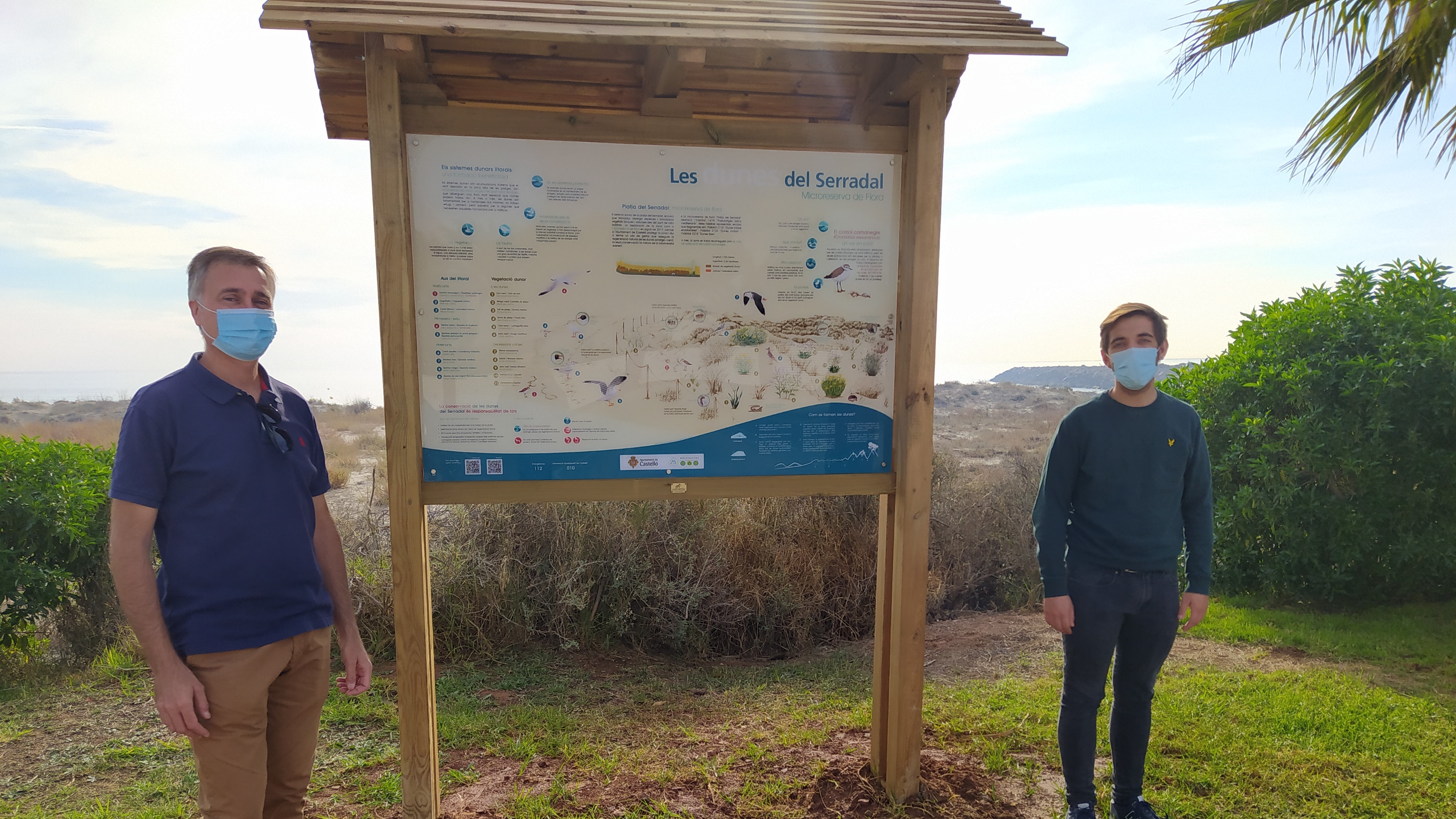 Castelló instala nueva señalética divulgativa en la reserva dunar de la playa del Serradal