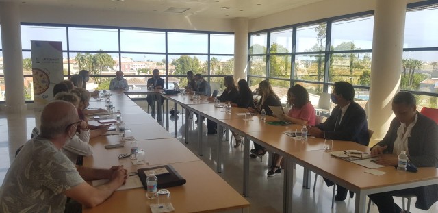Empresarios y sindicatos acuerdan la prórroga del convenio colectivo de hostelería de la provincia de Alicante