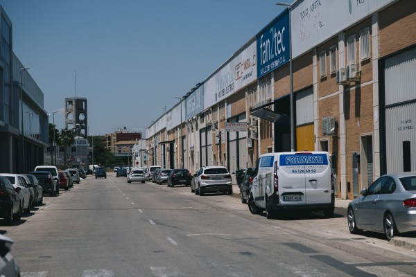 La Generalitat ultima la puesta en marcha de buses lanzandera a siete polígonos industriales