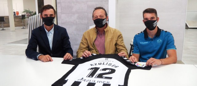 El Castellón confeccionó una larga plantilla con la covid-19 de fondo
