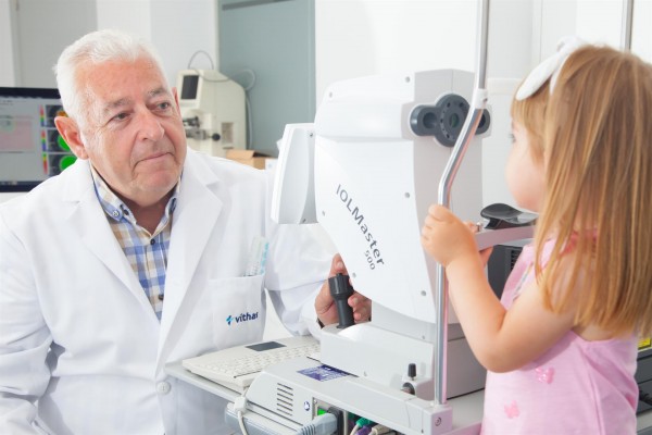 La miopía en niños de 5 a 7 años crece un 20% en los últimos años por el cambio de estilo de vida