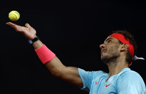 Rafa Nadal supera a Sinner y pujará por un puesto en la final ante Schwartzman
